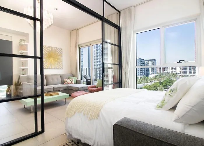 Bright & Modern 1Br Apartment In Socio Dubai Hills