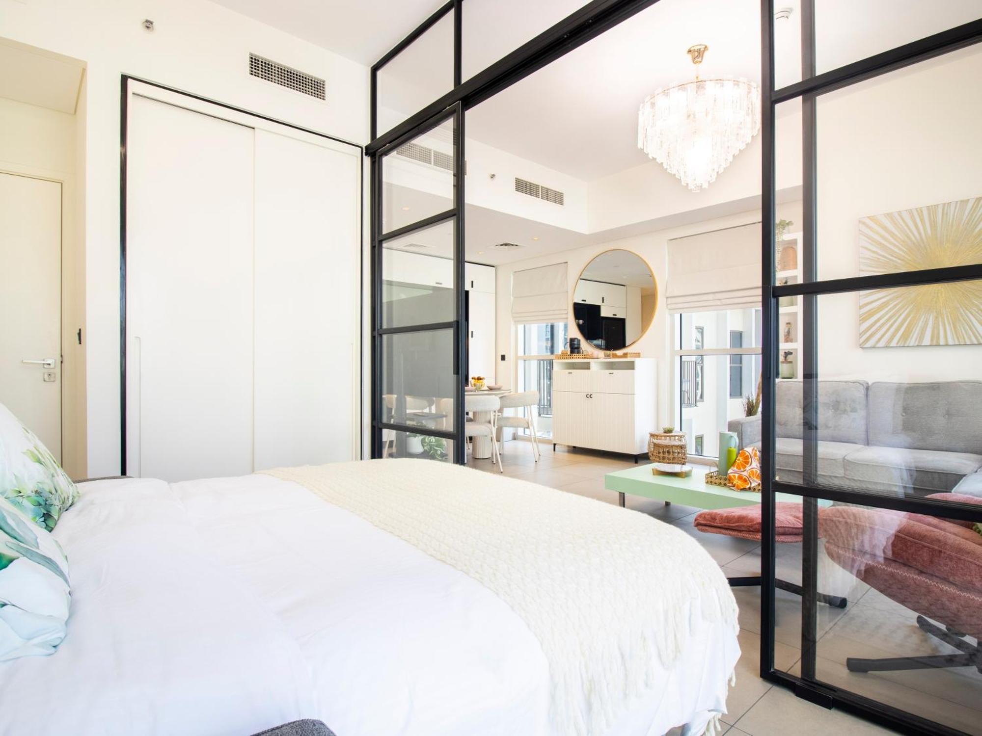 Bright & Modern 1br In Socio Hills Apartment